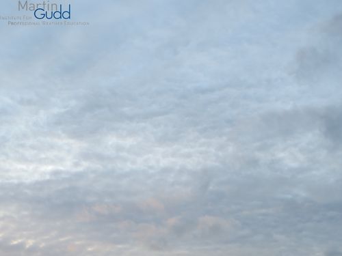 Altocumulus translucidus mamma